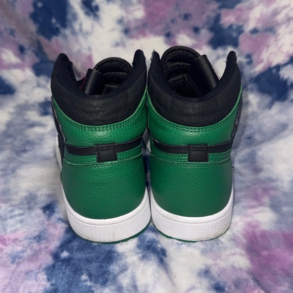 Jordan 1 Retro High Pine Green Black - 8.5 Men’s/ 10 Women’s - Picture 5 of 9
